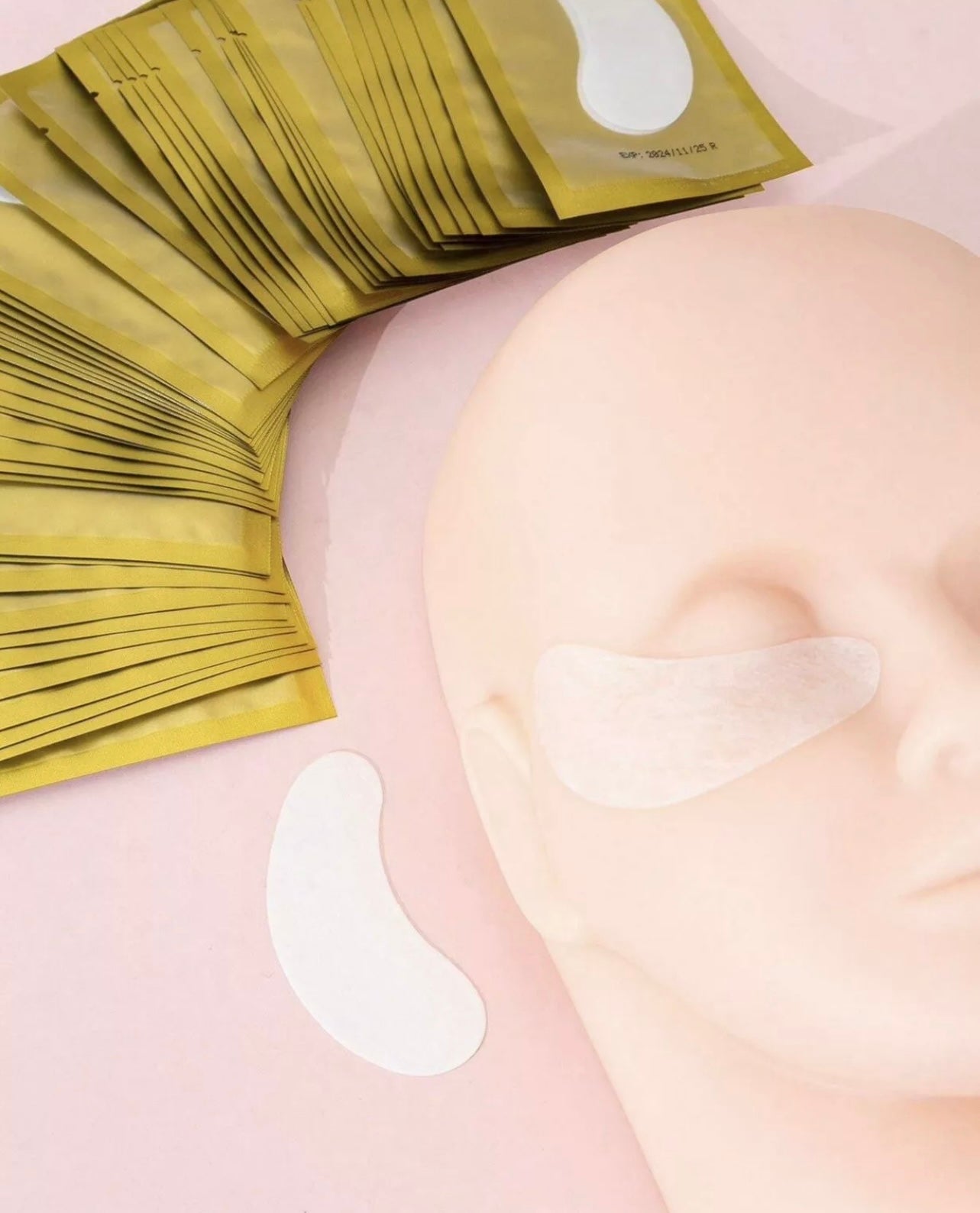 50 pcs Lint free Eyelash Hydrogel Pactch